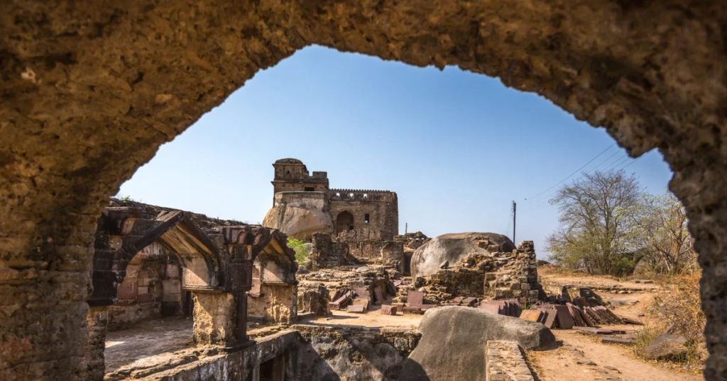 Magnificent Madan Mahal Fort Madhya Pradesh 